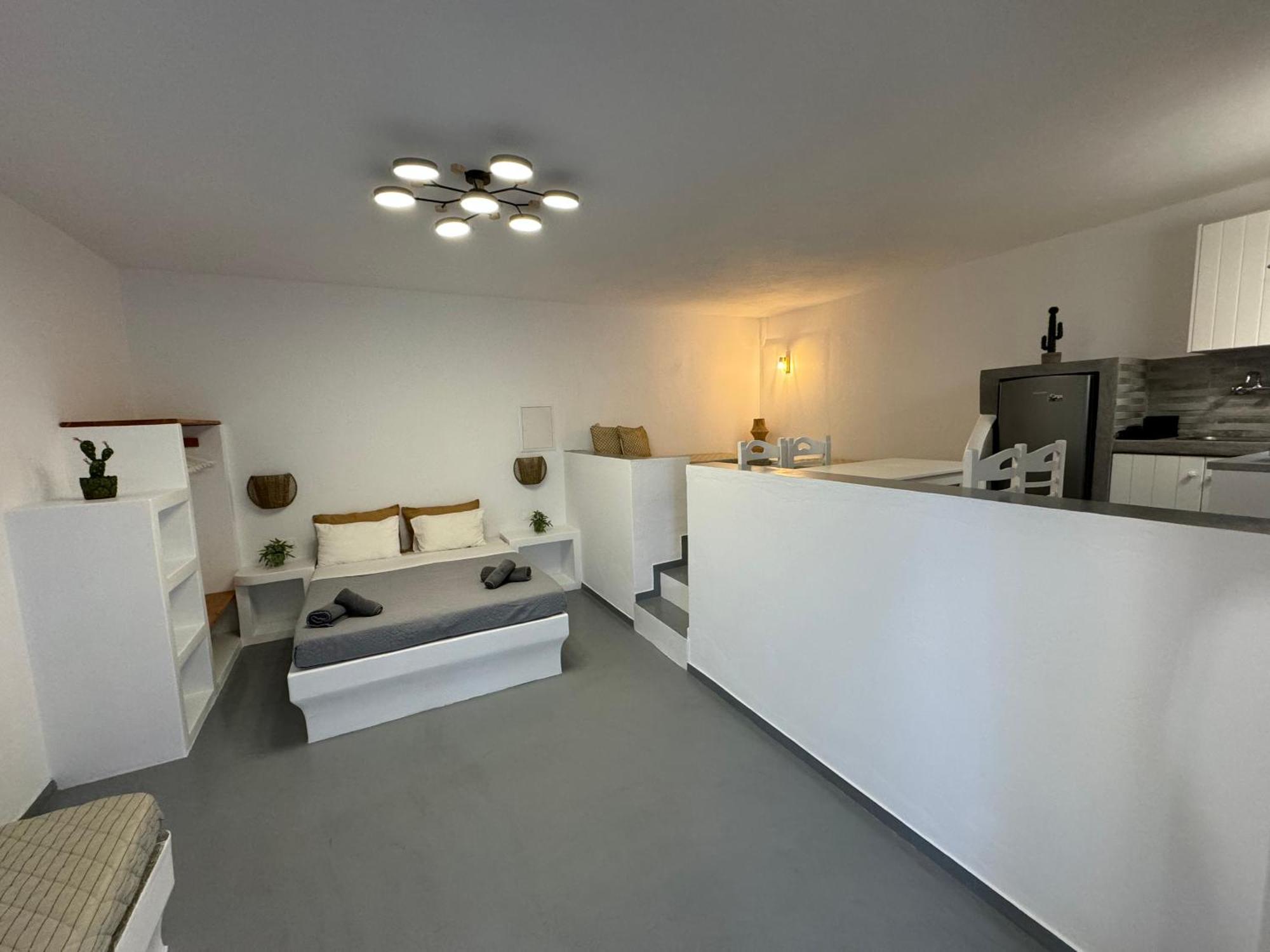 Ergina Apartment Chora (Ios)