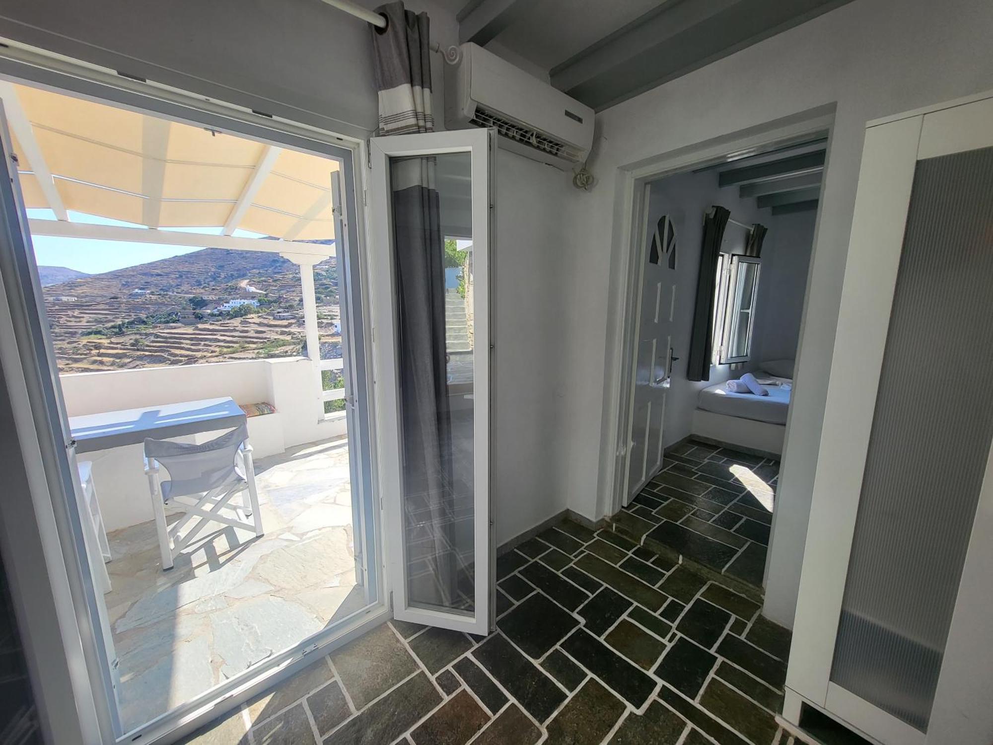 Ergina Apartment Chora (Ios)